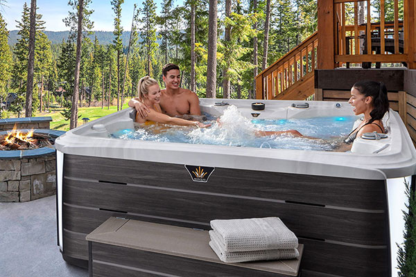 Marquis Crown Summit hot tub